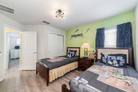 Casa en venta en Kissimmee, Florida, 5 dormitorios, 217.58 m2 № 2386234 - foto 29
