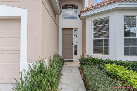 Casa en venta en Kissimmee, Florida, 5 dormitorios, 217.58 m2 № 2386234 - foto 3