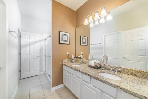 Casa en venta en Kissimmee, Florida, 5 dormitorios, 217.58 m2 № 2386234 - foto 26