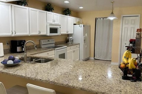 Casa en alquiler en Poinciana, Florida, 3 dormitorios, 189.71 m2 № 2167894 - foto 9