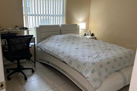 Casa en alquiler en Poinciana, Florida, 3 dormitorios, 189.71 m2 № 2167894 - foto 15