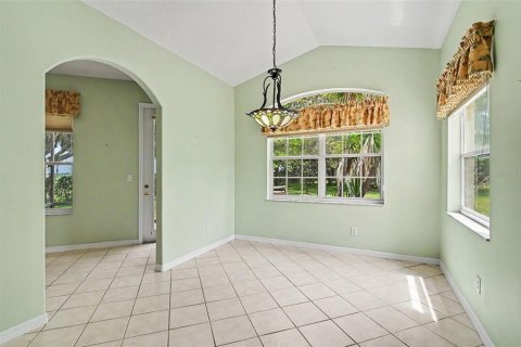 Casa en venta en Tavares, Florida, 2 dormitorios, 200.95 m2 № 2202307 - foto 15