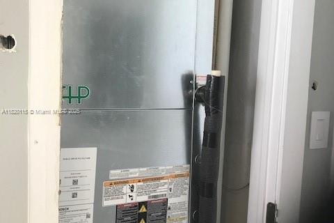 Condo in Sunny Isles Beach, Florida, 1 bedroom № 1943184 - photo 12