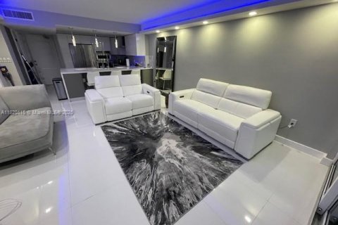 Condo in Sunny Isles Beach, Florida, 1 bedroom № 1943184 - photo 26