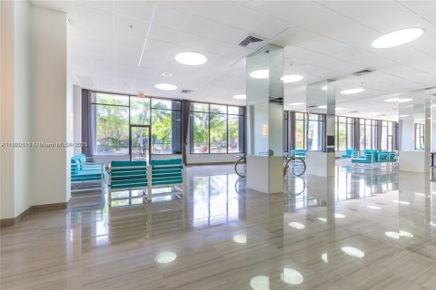 Condo in Sunny Isles Beach, Florida, 1 bedroom № 1943184 - photo 29