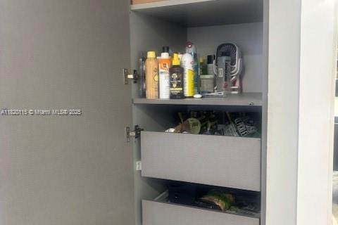 Condo in Sunny Isles Beach, Florida, 1 bedroom № 1943184 - photo 15