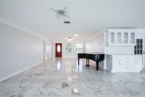 House in Madeira Beach, Florida 3 bedrooms, 226.31 sq.m. № 2108208 - photo 29