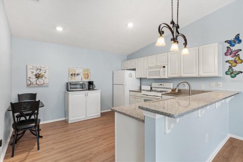 Casa en venta en The Villages, Florida, 2 dormitorios, 107.4 m2 № 2385858 - foto 13