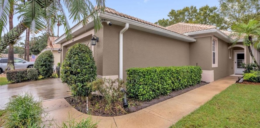 Villa ou maison à Mount Dora, Floride 3 chambres, 146.97 m2 № 2416957