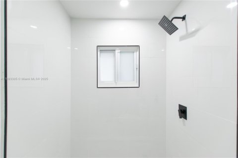 Casa en venta en West Park, Florida, 3 dormitorios № 1947709 - foto 16