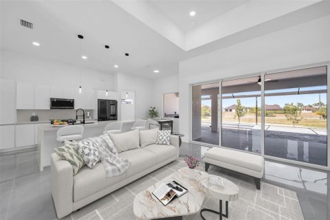 Casa en venta en Cape Coral, Florida, 3 dormitorios, 195.09 m2 № 1680690 - foto 5
