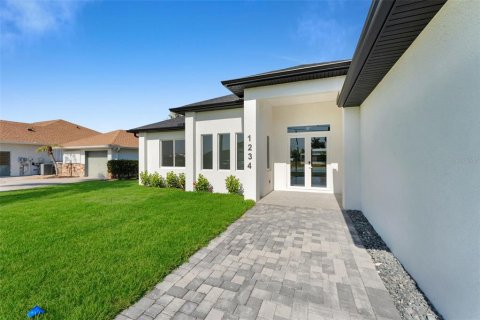 Casa en venta en Cape Coral, Florida, 3 dormitorios, 195.09 m2 № 1680690 - foto 17