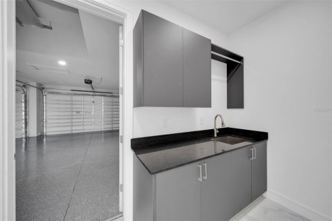 Casa en venta en Cape Coral, Florida, 3 dormitorios, 195.09 m2 № 1680690 - foto 25