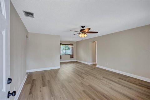 House in Palm Harbor, Florida 2 bedrooms, 112.5 sq.m. № 1659209 - photo 17