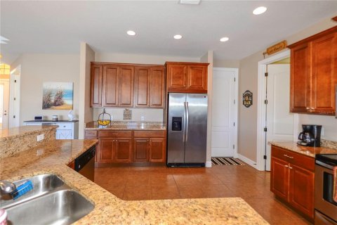 House in Punta Gorda, Florida 4 bedrooms, 199.83 sq.m. № 1590188 - photo 6