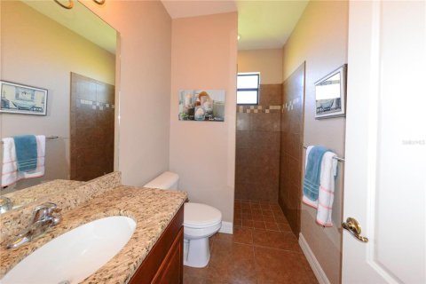 House in Punta Gorda, Florida 4 bedrooms, 199.83 sq.m. № 1590188 - photo 26