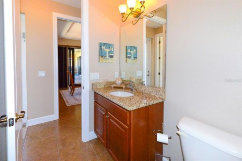 House in Punta Gorda, Florida 4 bedrooms, 199.83 sq.m. № 1590188 - photo 25