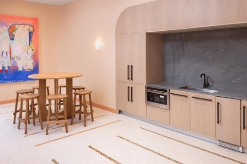 Apartment in Miami, Florida 1 bedroom, 62.24 sq.m. № 2180823 - photo 4