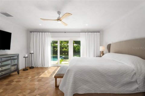 House in Vero Beach, Florida 4 bedrooms, 312.52 sq.m. № 1880845 - photo 18