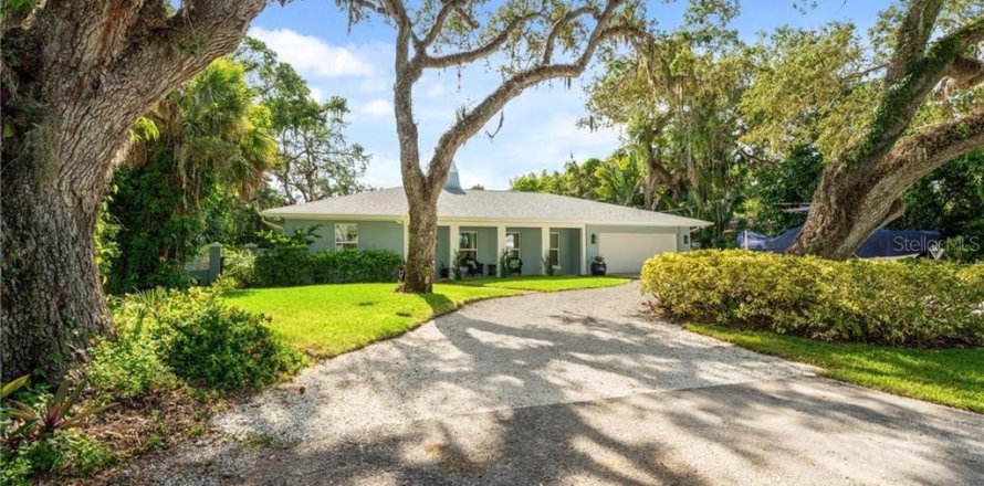 House in Vero Beach, Florida 4 bedrooms, 312.52 sq.m. № 1880845