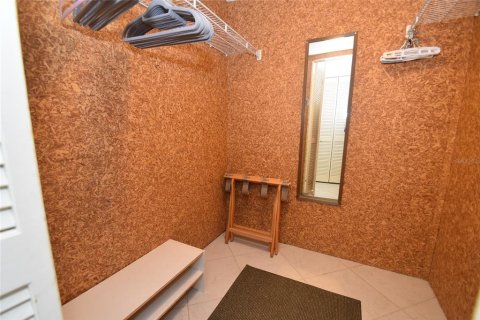Copropriété à louer à Sarasota, Floride: 2 chambres, 103.31 m2 № 2115142 - photo 11