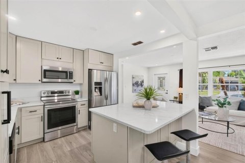 Casa en venta en Saint Petersburg, Florida, 3 dormitorios, 111.85 m2 № 2386124 - foto 10