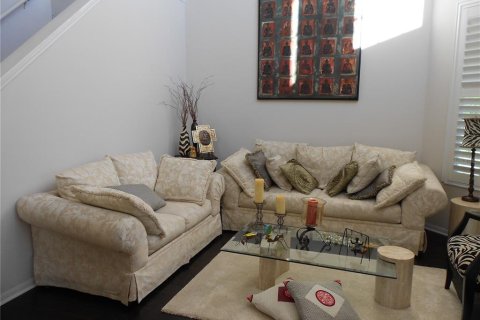 Casa en alquiler en Tampa, Florida, 4 dormitorios, 269.42 m2 № 1886823 - foto 8