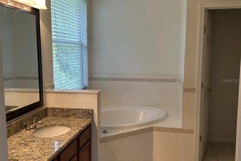 Casa en alquiler en Tampa, Florida, 4 dormitorios, 269.42 m2 № 1886823 - foto 25