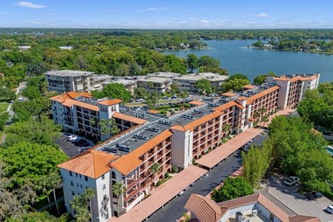 Condo in Winter Park, Florida, 2 bedrooms  № 1722233 - photo 30