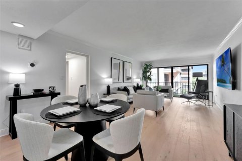 Condo in Winter Park, Florida, 2 bedrooms  № 1722233 - photo 18