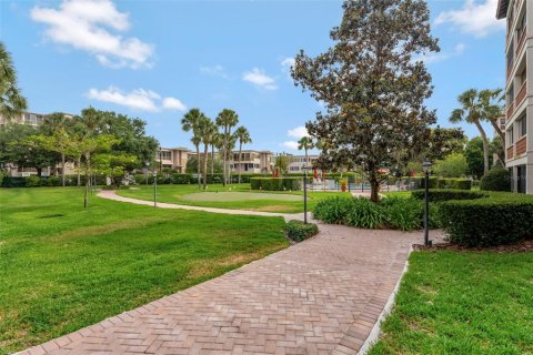 Condo in Winter Park, Florida, 2 bedrooms  № 1722233 - photo 25