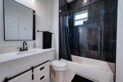 Villa ou maison à vendre à Port Charlotte, Floride: 3 chambres, 147.99 m2 № 2202727 - photo 13