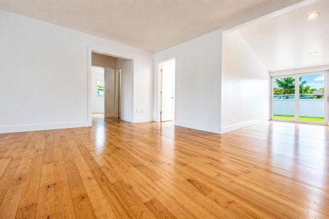 House in Pompano Beach, Florida 3 bedrooms, 169.45 sq.m. № 2088157 - photo 12