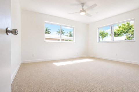 House in Pompano Beach, Florida 3 bedrooms, 169.45 sq.m. № 2088157 - photo 21