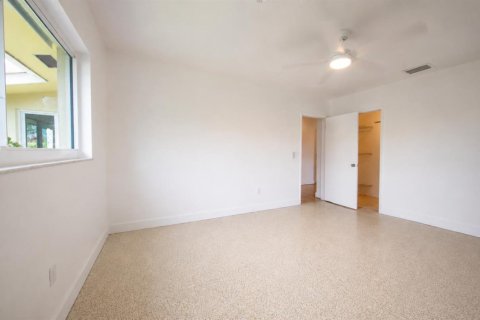 House in Pompano Beach, Florida 3 bedrooms, 169.45 sq.m. № 2088157 - photo 23