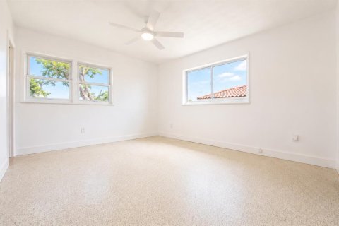 House in Pompano Beach, Florida 3 bedrooms, 169.45 sq.m. № 2088157 - photo 29