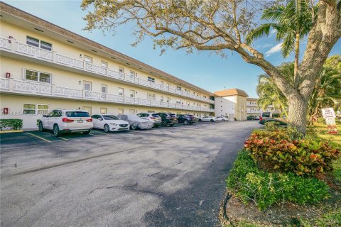 Купить кондоминиум в Лодердейл-Лейкс, Флорида 2 спальни, 87.7м2, № 1994162 - фото 27