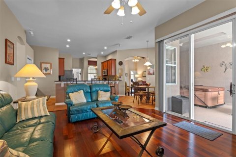 Casa en venta en Orlando, Florida, 4 dormitorios, 212.1 m2 № 1773640 - foto 12