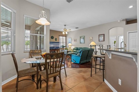 Casa en venta en Orlando, Florida, 4 dormitorios, 212.1 m2 № 1773640 - foto 10