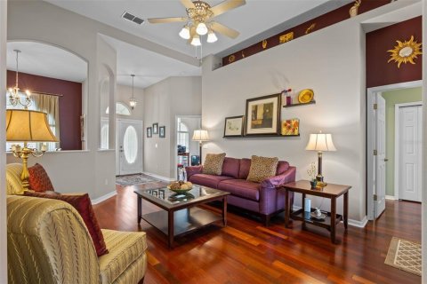 Casa en venta en Orlando, Florida, 4 dormitorios, 212.1 m2 № 1773640 - foto 4