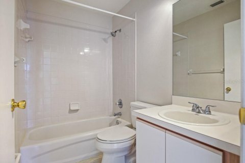 Adosado en alquiler en Brandon, Florida, 3 dormitorios, 126.72 m2 № 1769832 - foto 20