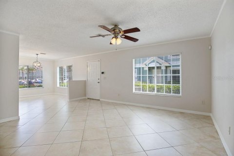 Adosado en alquiler en Brandon, Florida, 3 dormitorios, 126.72 m2 № 1769832 - foto 4