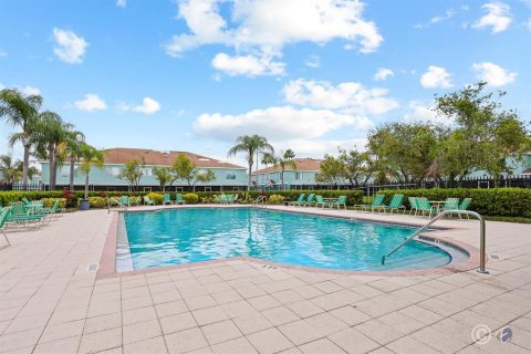 Adosado en alquiler en Brandon, Florida, 3 dormitorios, 126.72 m2 № 1769832 - foto 23
