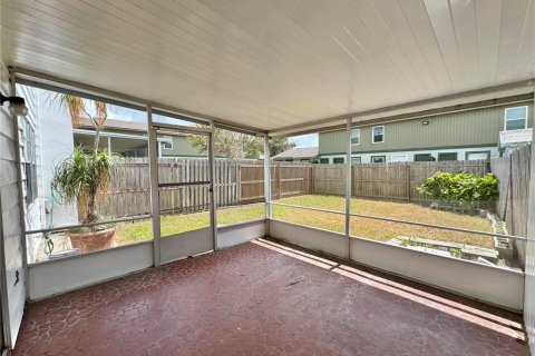 Touwnhouse à vendre à Winter Haven, Floride: 2 chambres, 115.94 m2 № 2399500 - photo 29