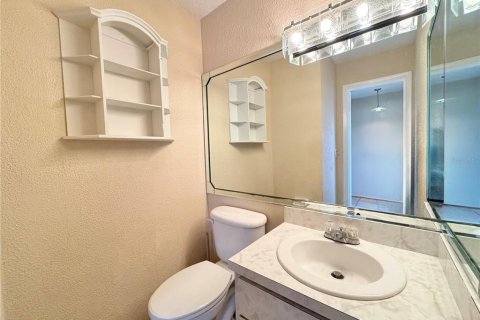 Touwnhouse à vendre à Winter Haven, Floride: 2 chambres, 115.94 m2 № 2399500 - photo 14