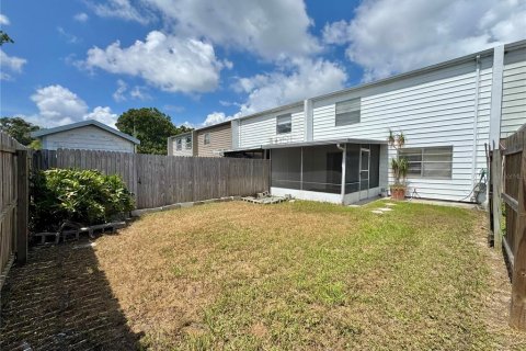 Touwnhouse à vendre à Winter Haven, Floride: 2 chambres, 115.94 m2 № 2399500 - photo 26