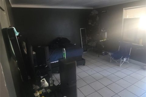 Casa en venta en Kissimmee, Florida, 8 dormitorios, 204.01 m2 № 2266481 - foto 5