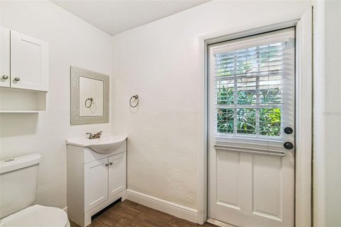 House in Tampa, Florida 2 bedrooms, 104.24 sq.m. № 1873849 - photo 22