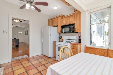 Купить виллу или дом в Тампа, Флорида 4 комнаты, 95.88м2, № 2215753 - фото 16