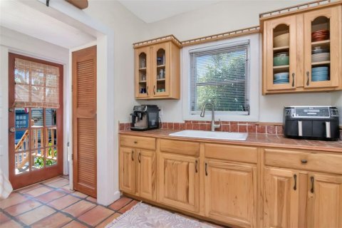 Купить виллу или дом в Тампа, Флорида 4 комнаты, 95.88м2, № 2215753 - фото 14